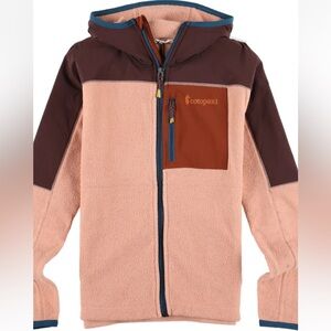 Abrazo hooded full zip fleece
Peach, wine, rust oranges trimmed in teal